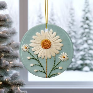 Daisy Christmas Ornament: Embroidery-Inspired Floral Ceramic Decor