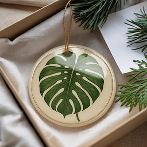 Monstera Leaf Ceramic Ornament – Tropical Plant Decor – Botanical Leaf Christmas Tree Hanging – Jungle Foliage Gift Idea